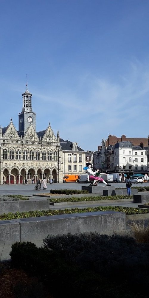 Driving in Saint Quentin Les Marais