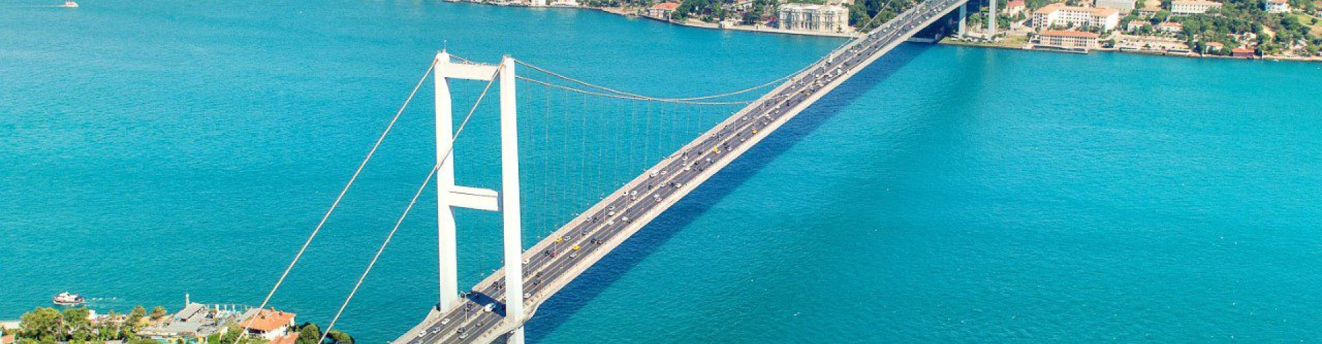 Istanbul road signage and traffic flow