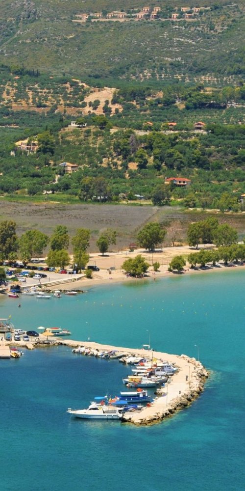 Scenic driving in Limni Keri