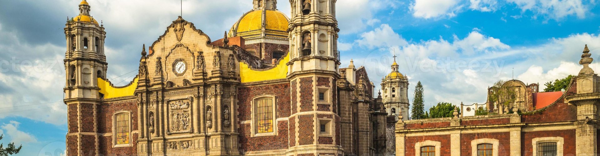 Guadalupe night skyline