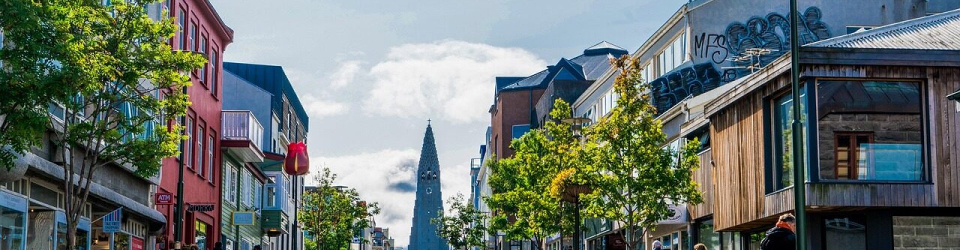 Night skyline of Reykjavík, IS