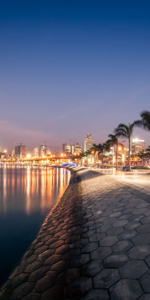 Driving in Luanda, AO