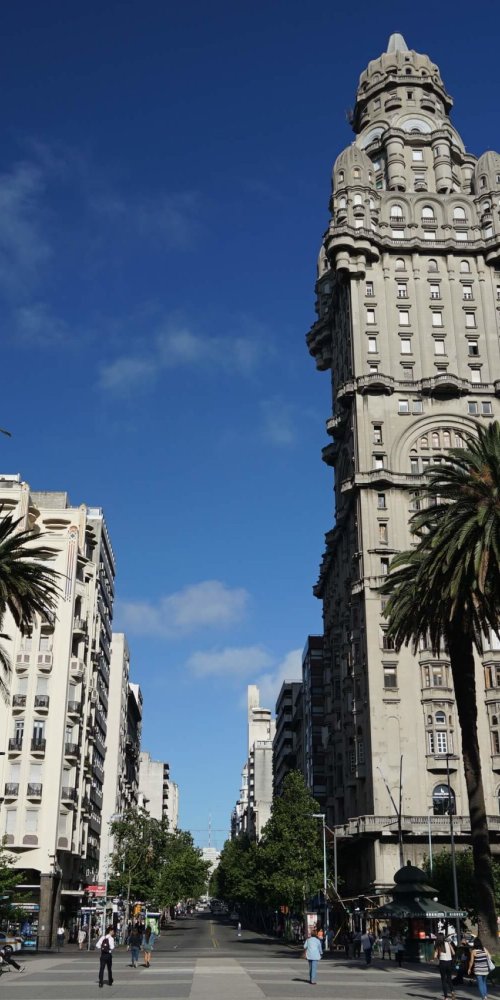 Driving in Montevideo, UY